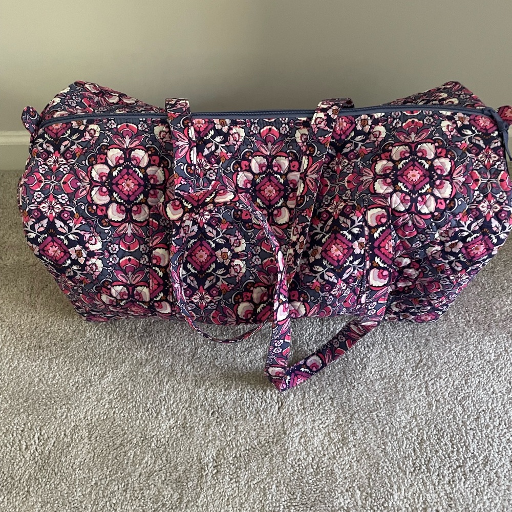 NWOT Vera Bradley Large Duffel